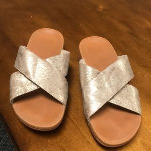 Fitflop Lulu CrissCross Gold sz 7